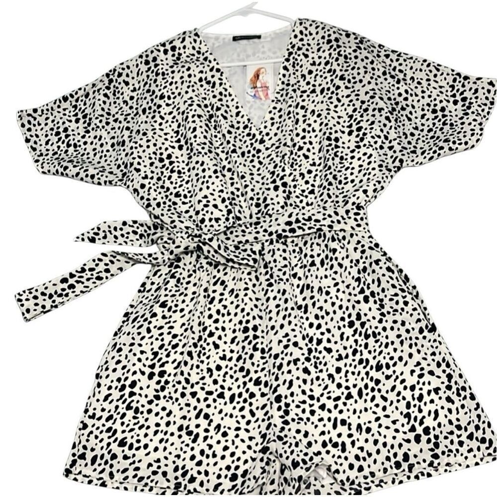 PRETTY GARDEN | black & white romper S NWT